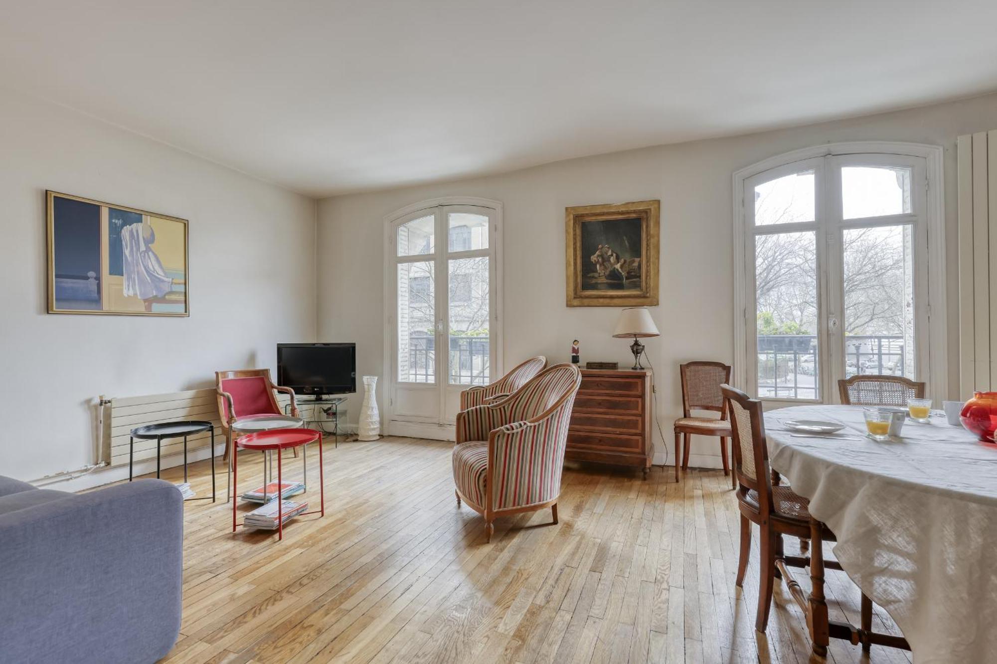 Classic & Charming Parisian Flat - Luxury 16th